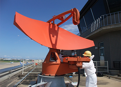 ASDE（空港面探知レーダー）