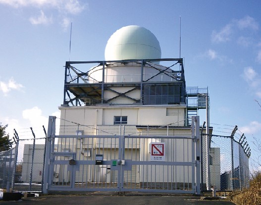 ARSR／SSR（航空路監視レーダー）